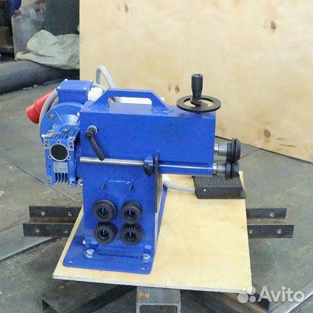 Зиг машина электромеханическая