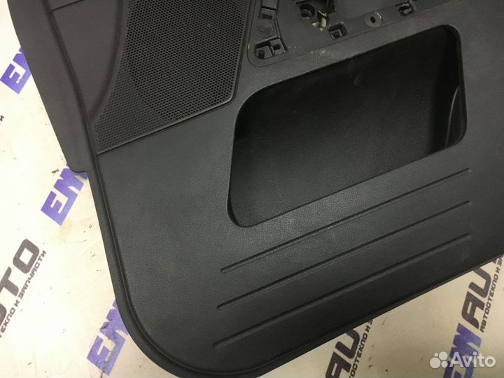 Обшивка двери передней правой Форд Фьюжен