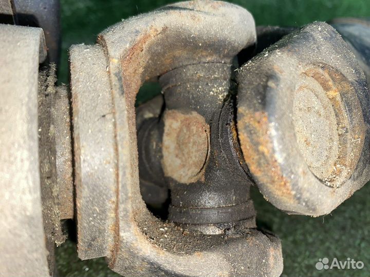 Карданный вал nissan skyline HNV37 VQ35HR R 2014 З