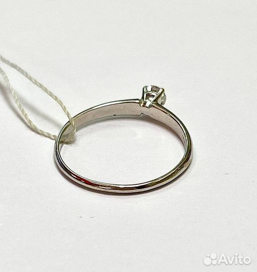 Золотое кольцо с камнем 17,5р