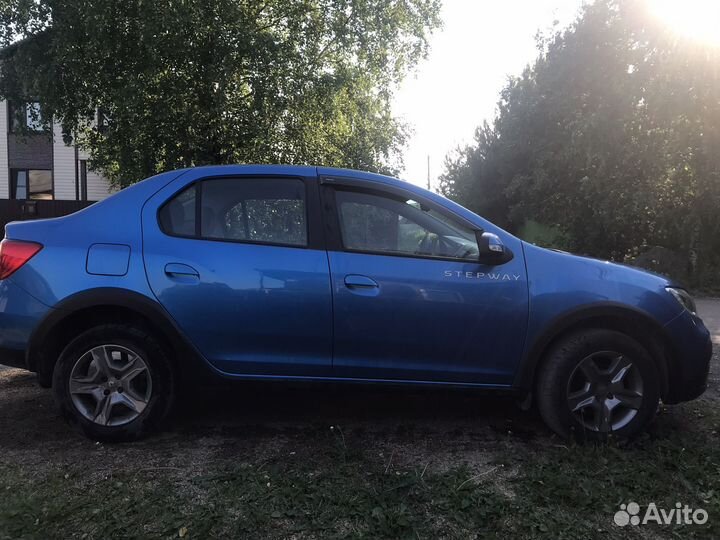 Renault Logan Stepway 1.6 МТ, 2019, 49 000 км