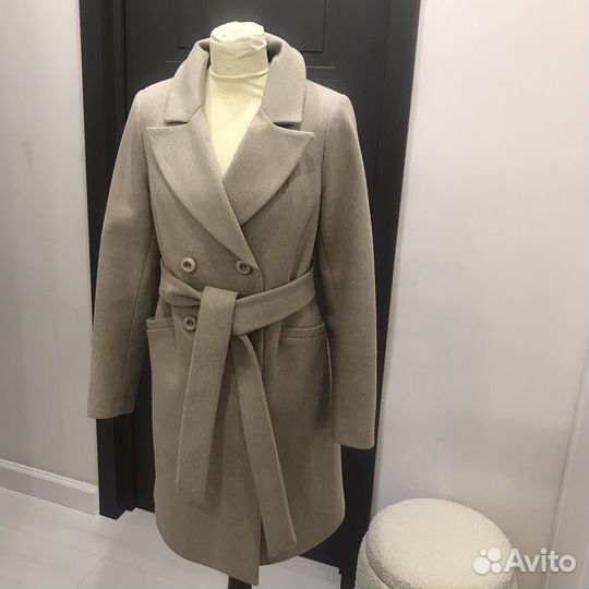 Пальто женское демисезонное 46