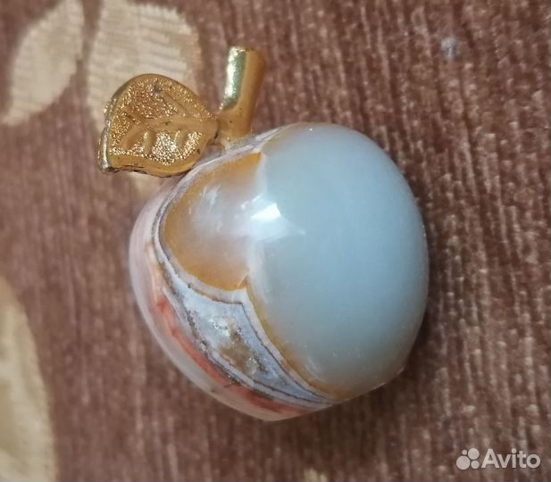 Яблоко из оникса