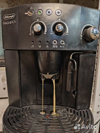 Кофемашина delonghi magnifica