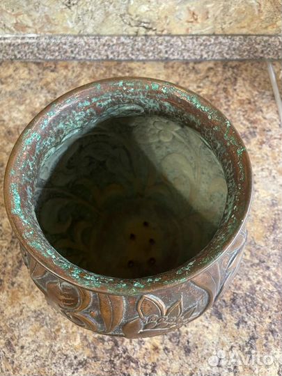 Ваза кашпо латунь ручная работа конец 19 века