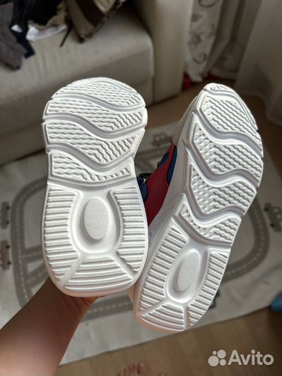 Кроссовки детские