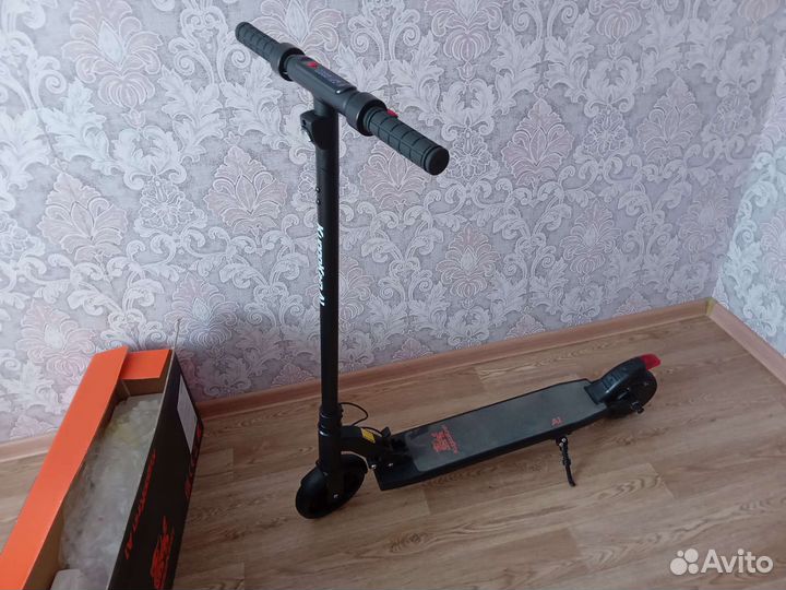 Скамьkugoo Kirin A1