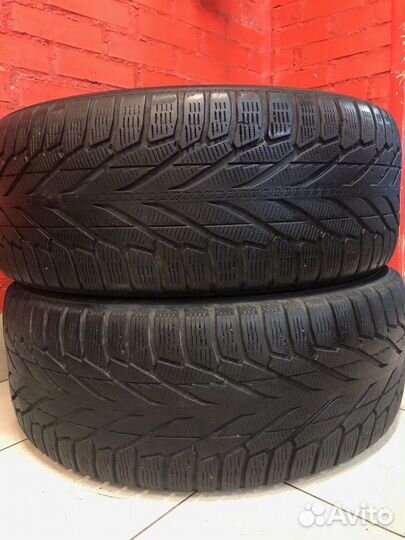 Nokian Tyres Hakkapeliitta R2 SUV 285/60 R18