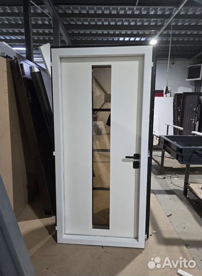 Дверь входная металлическая