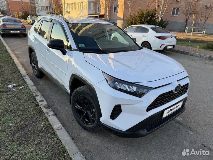 Toyota RAV4 2.5 AT, 2021, 45 000 км