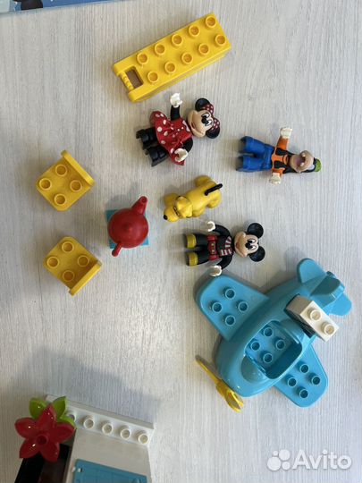 Конструктор Lego duplo зимний домик Микки