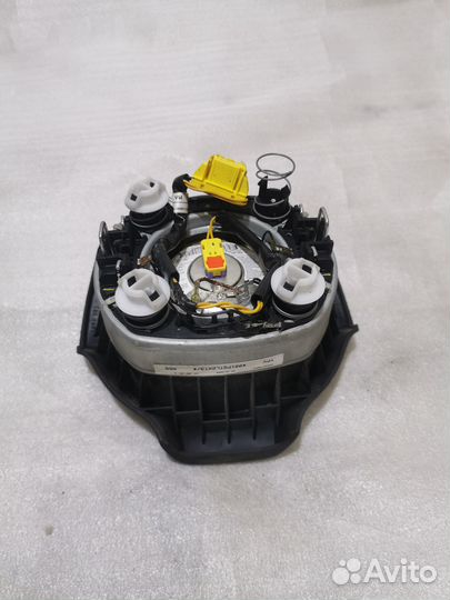 Подушка безопасности водителя Volkswagen Jetta 5