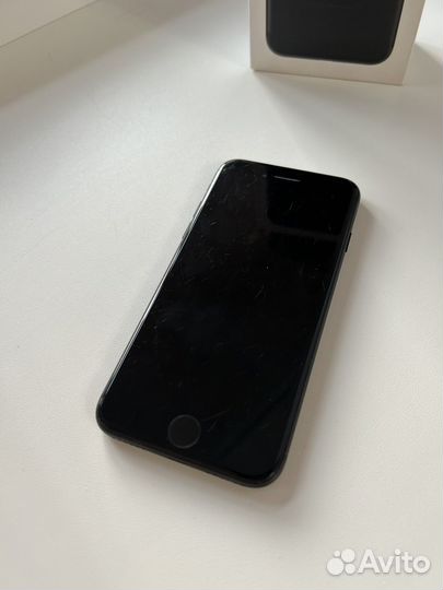 iPhone 7, 32 ГБ