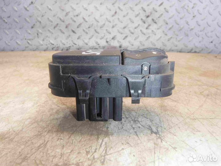 Блок управления стеклоподъемниками Ford Focus