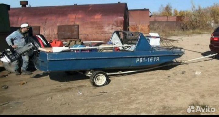 Продам лодка Обь 2М, гараж, подкатная