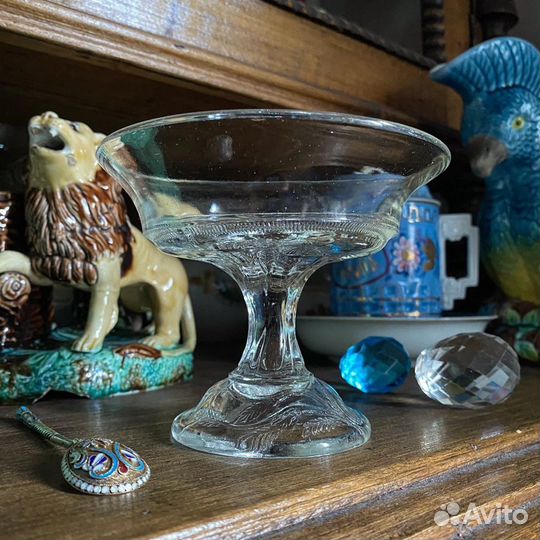 Вазочка, конфетница, креманка Зомбковицы Цаская