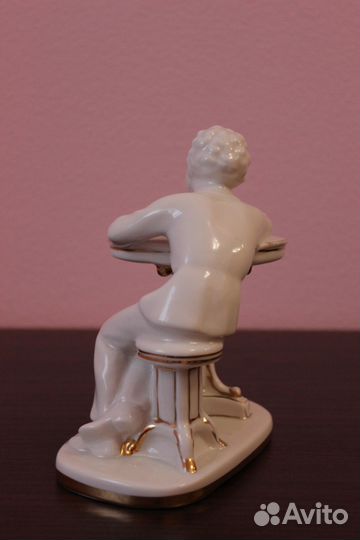 Фарфоровая статуэтка Юный Пушкин