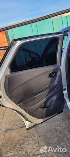Renault Captur 1.2 AMT, 2017, 66 477 км
