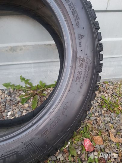 Michelin X-Ice North 4 225/50 R17 T