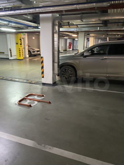 Машиноместо, 14 м²
