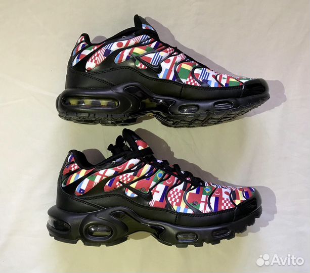 Nike air shop max plus flags