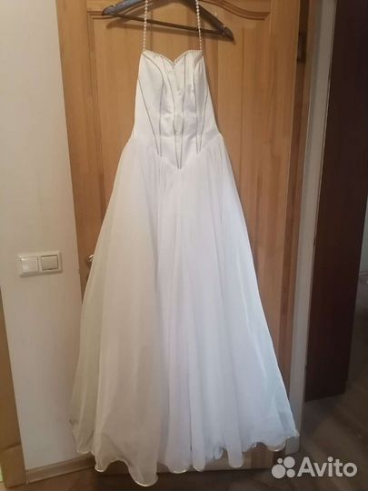 Свадебное платье пышное раз 42-46