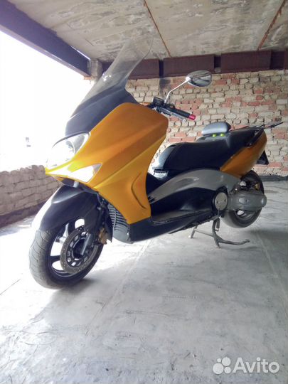 Продам максискутер T-max 500