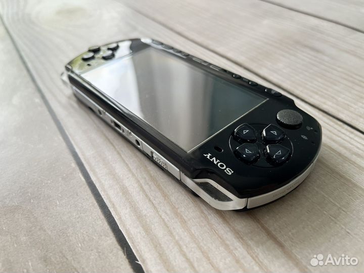 Sony PSP 3000 Piano Black 100 Игр