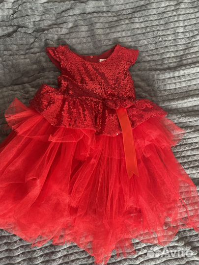 Нарядное платье для девочки 116 122 красное