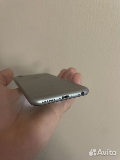 iPhone 6S, 32 ГБ