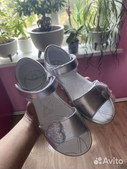 Босоножки кожаные kotofey