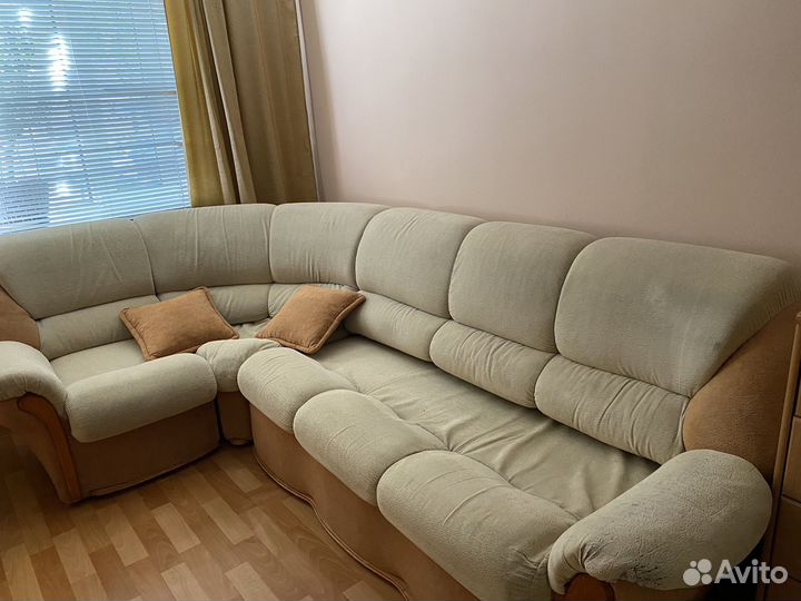 Угловой диван и кресло-кровать б/у