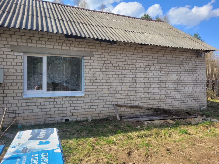 Дом 46,7 м² на участке 9,5 сот.