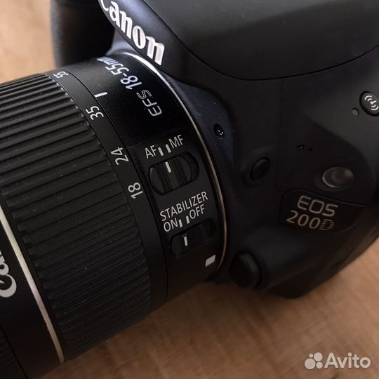 Canon EOS 200D Kit EF-S 18-55mm f/4-5.6 IS STM