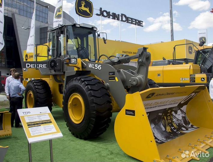 Стекла на спецтехнику John Deere