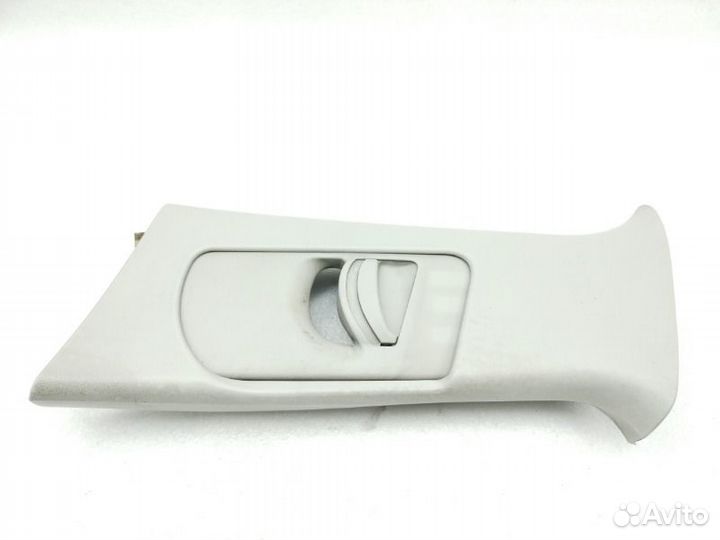 Обшивка центральной стойки левая Skoda Octavia A5