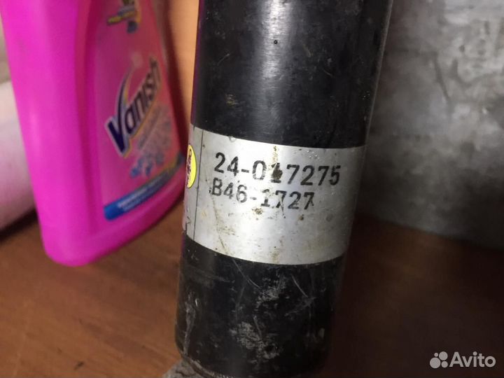 Комплект оригинальных амортизаторов Mercedes w463