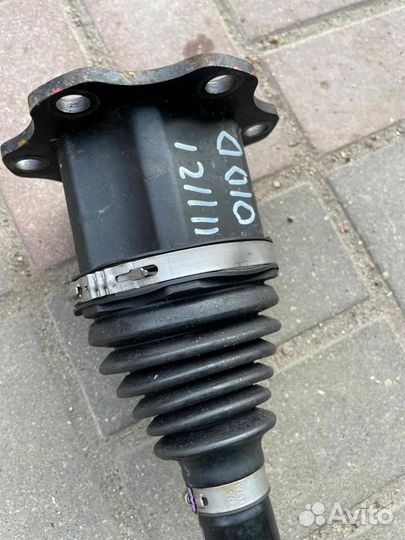 Полуось (приводной вал, шрус) Audi A6 C8 (4K)