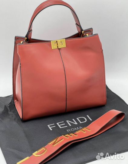 Женская сумка fendi