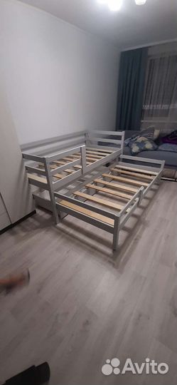 Двухъярусная кровать выдвижная