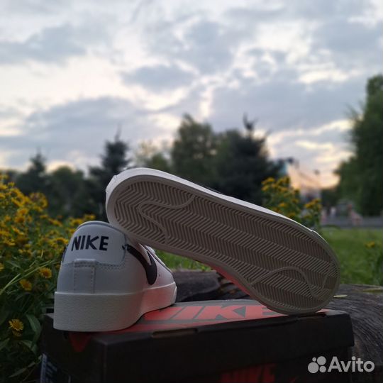 Кроссовки Nike Blazer Low 77