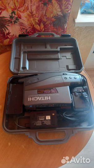 Видеокамера hitachi