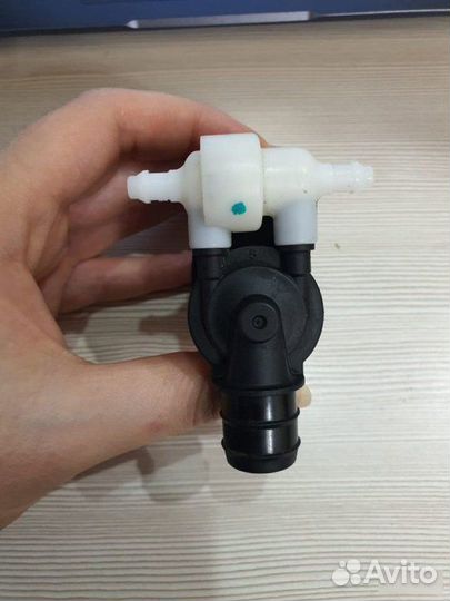 Насос омывателя Kia Rio 4