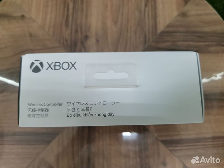 Джойстик Xbox One series чёрный, белый