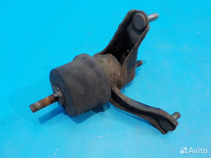 Опора двигателя (подушка) левая lexus RX 2 (300/33