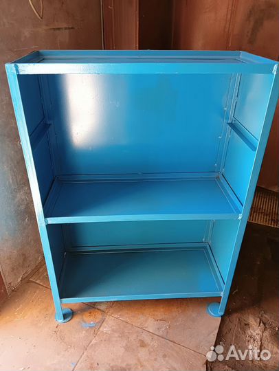 Полки и стеллажи