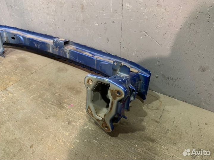 Усилитель бампера передний Mazda 3 BK