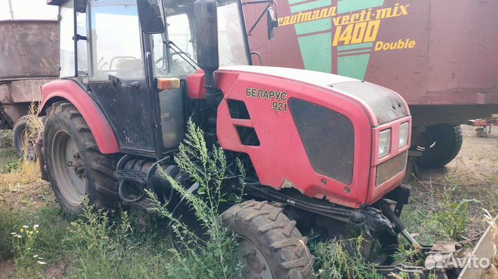 Трактор МТЗ (Беларус) 921, 2012