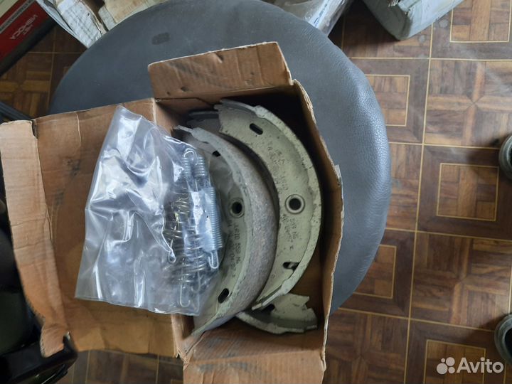 Диски тормозные и колодки мерседес спринтер