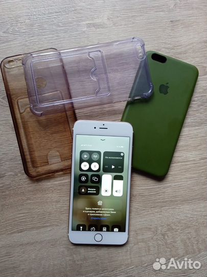 Телефон iPhone 6s